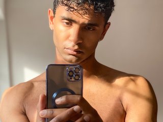 Foto de perfil de modelo de webcam de LeroyMemnon 