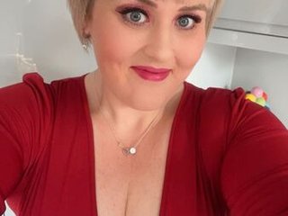 Promiscuous_Poppy cam model profile picture