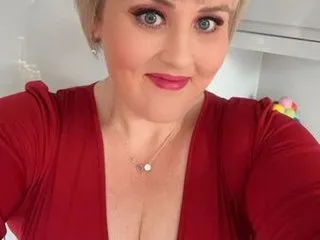 Promiscuous_Poppy cam model profile picture