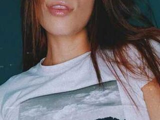 Image de profil du modèle de webcam BurningDeluxe