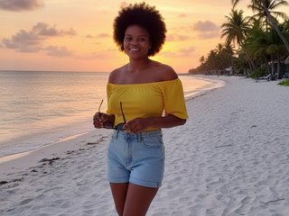 Naughtychic44 cam model profile picture