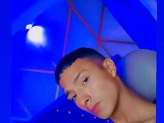 Foto de perfil de modelo de webcam de temus19