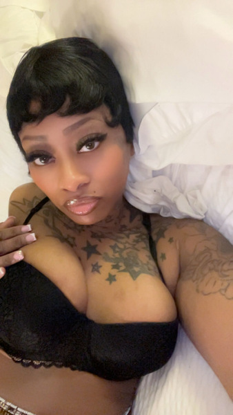 Performer Kweenkong Photo 4