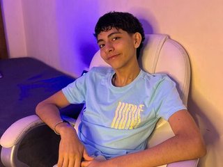 Imagen de perfil de modelo de cámara web de Matty_Sparkk