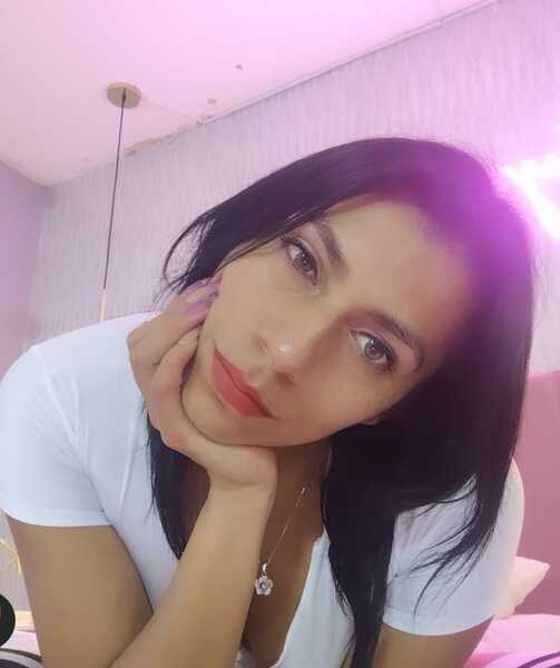 Performer KiraNoirFx Photo 2