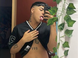 King_azahell profilbild på webbkameramodell 