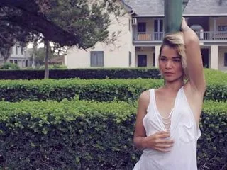 Image de profil du modèle de webcam xPetiteCutie