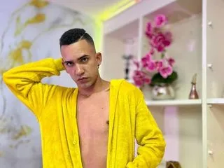 Imagen de perfil de modelo de cámara web de strawlarge