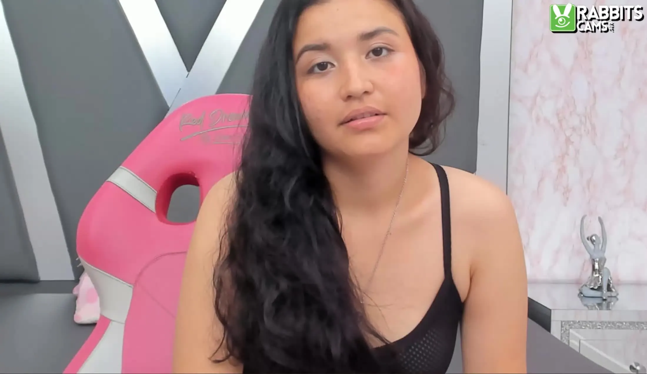 Artist VALERI_CUTE Video 1