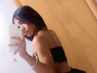 Imagen de perfil de modelo de cámara web de keishasofia