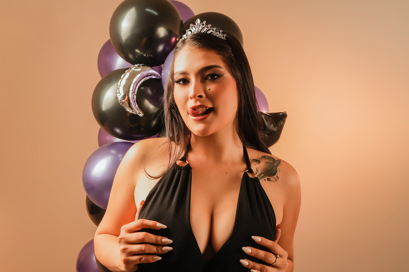 Performer TifannyWhite Photo 12