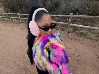 DominiqueLuhv immagine del profilo del modello di cam