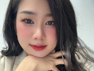 Imagen de perfil de modelo de cámara web de Lily122