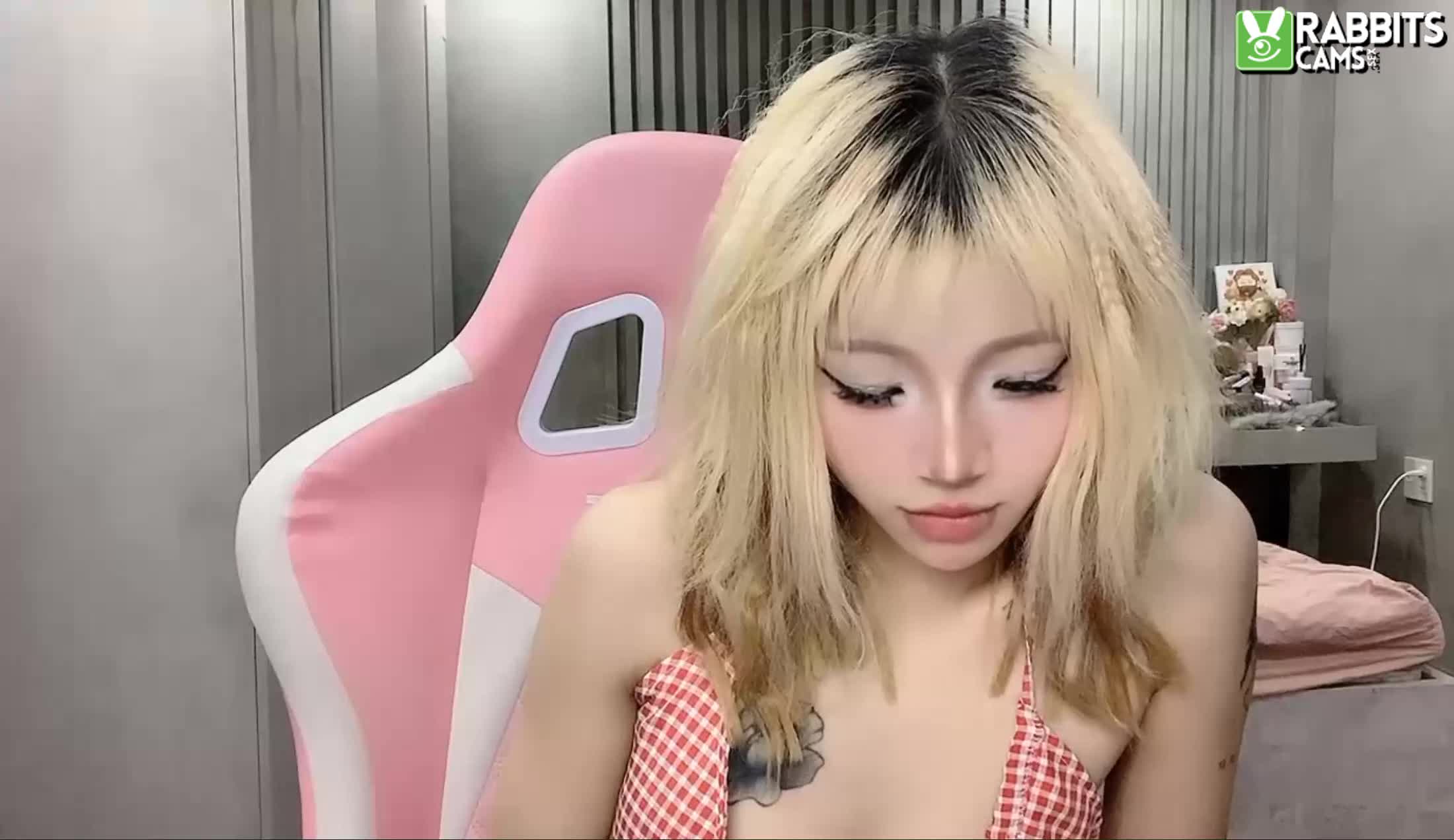 Artist Pun_Pun18 Video 1