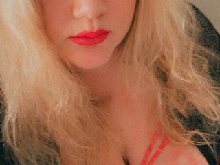 Image de profil du modèle de webcam CurvyLouisaXoX