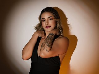 Imagen de perfil de modelo de cámara web de ClaraDelMar