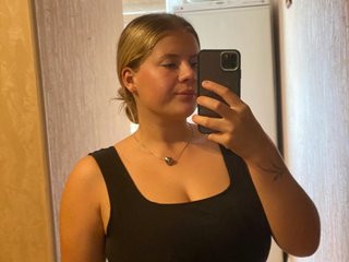 Image de profil du modèle de webcam NikaShadow