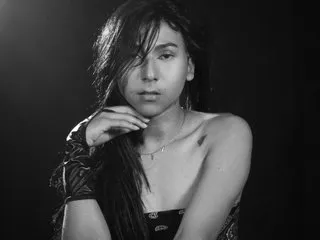 ZoeeMorettii live cam