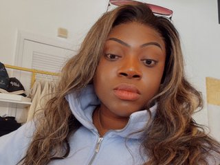 HazelBonnett profilbild på webbkameramodell