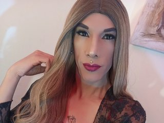 Image de profil du modèle de webcam maddybigcock