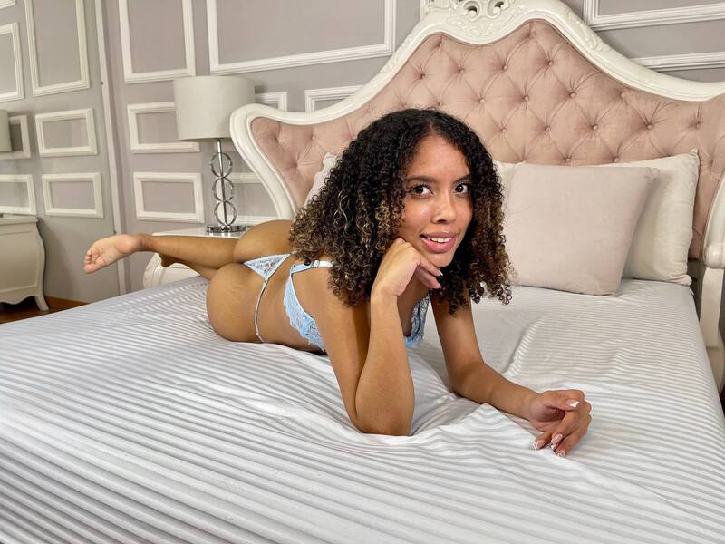 Artiest SaraCurly Foto 4