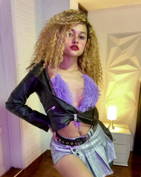 Performer Hopeemarshall Photo 7