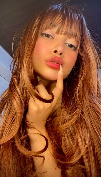 Performer Hopeemarshall Photo 11