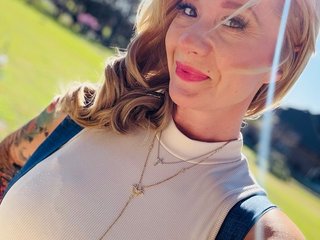 Imagen de perfil de modelo de cámara web de MistressHazelMoon