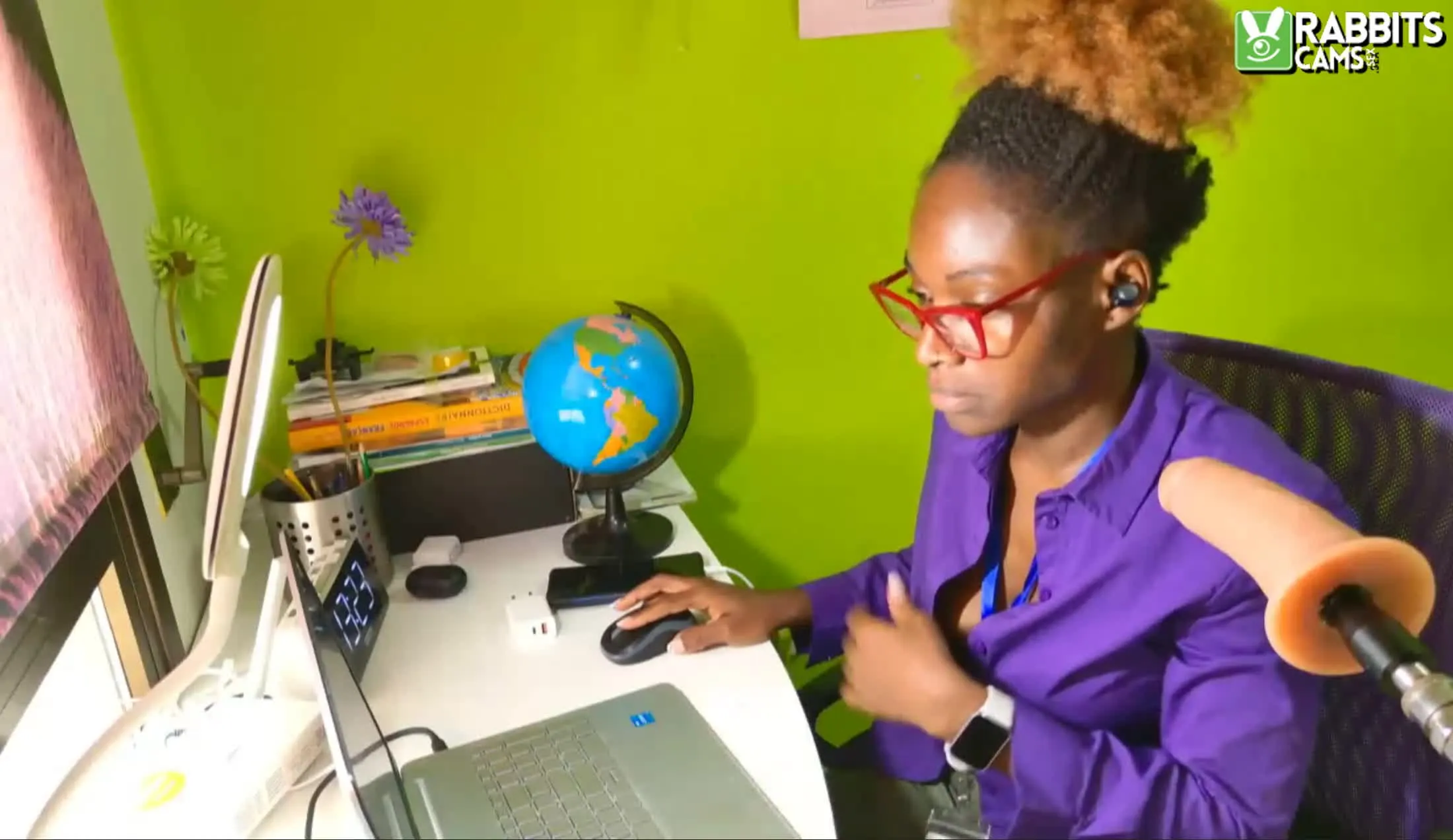 Performer SoleilCouchant25 Video 1