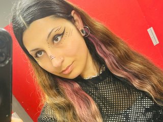 Fridaayy1313 profilbild på webbkameramodell