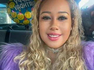 Imagen de perfil de modelo de cámara web de DiamondShyne