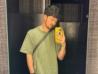 Imagen de perfil de modelo de cámara web de TaylorLeast