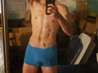 Image de profil du modèle de webcam RichardBigwood