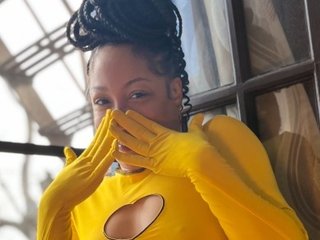 Image de profil du modèle de webcam MistressHoneyDevine