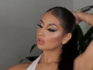 Imagen de perfil de modelo de cámara web de Nina_Cravizz