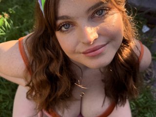 Image de profil du modèle de webcam CuteandCurvy25