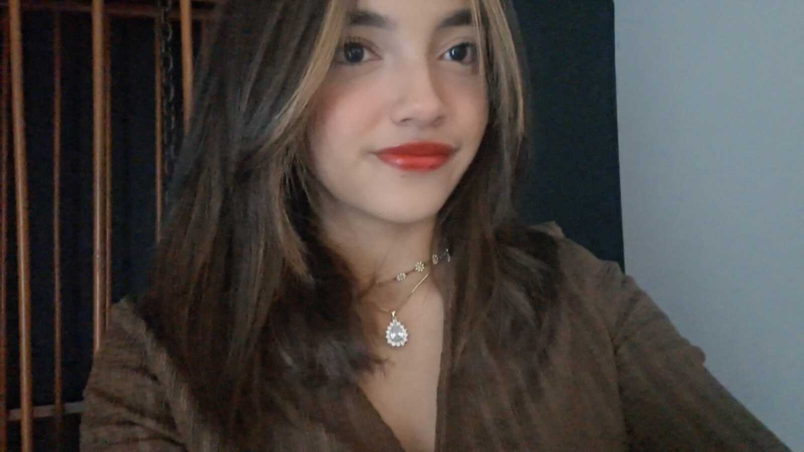 Performer Victoriaa2Doll Photo 4