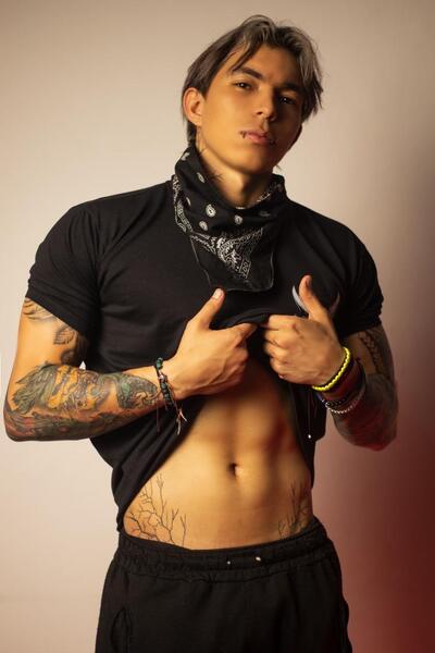 Performer AlejandroCont Photo 3