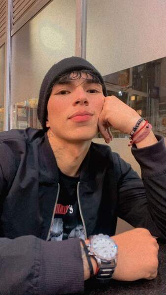 Performer AlejandroCont Photo 4