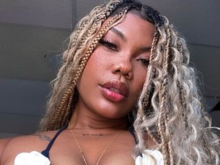 Profilbilde av Exotic_Brunette_hot webkamera modell