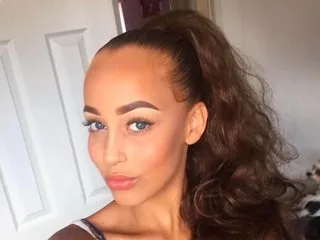 Image de profil du modèle de webcam Arabella_Rose_X