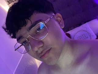 Image de profil du modèle de webcam OliverCollinss