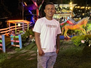 Imagen de perfil de modelo de cámara web de EmelyJhon