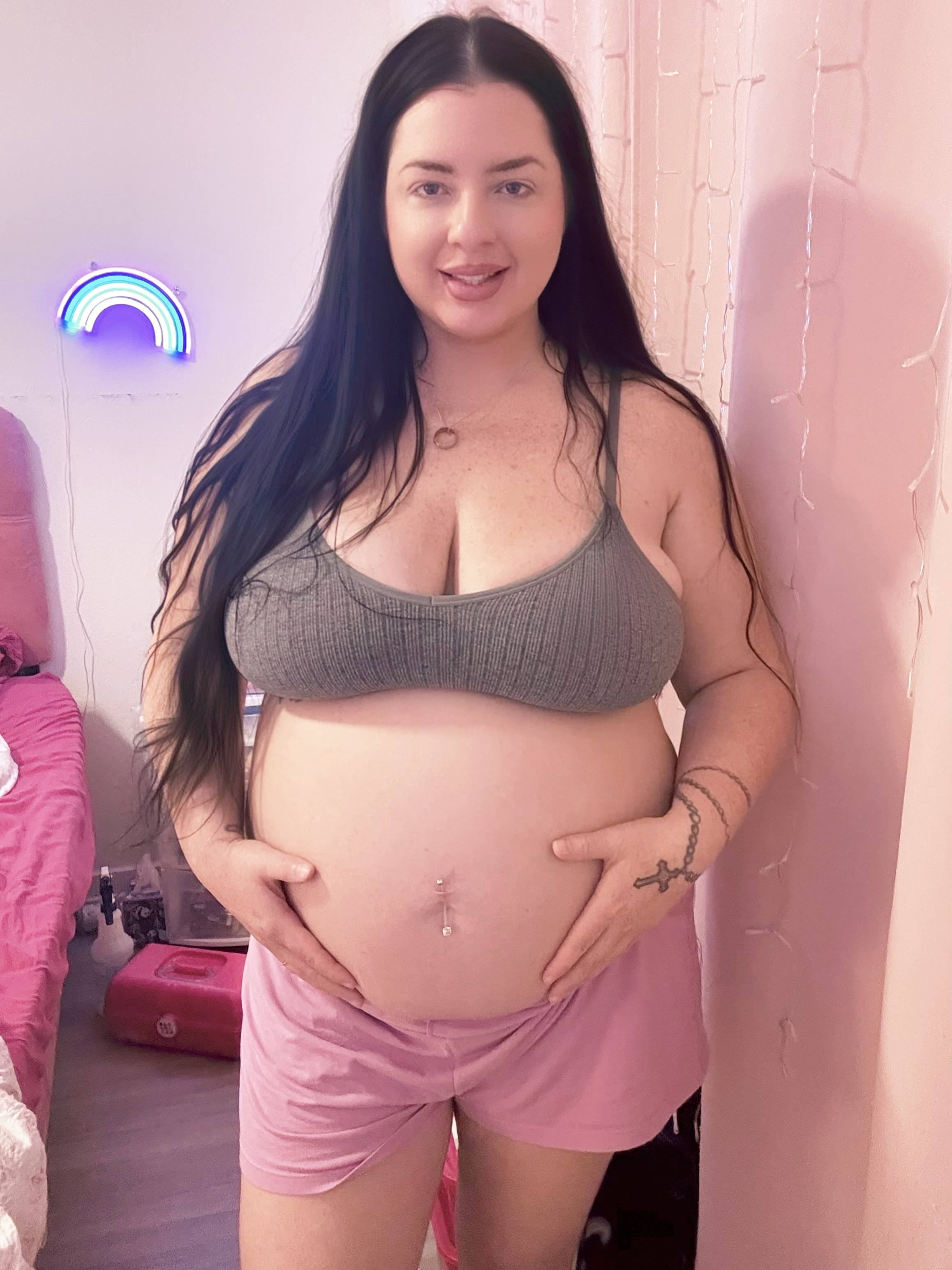 Intérprete PregnantRainbow Foto 4