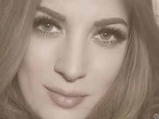 Image de profil du modèle de webcam MaliaHaleM