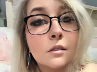 Image de profil du modèle de webcam CryBabyx23