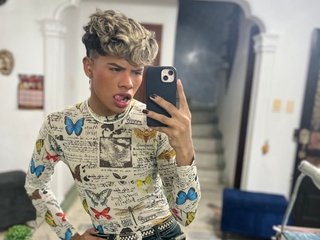 MiltonDelis cam model profile picture 