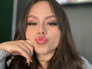 Image de profil du modèle de webcam Vivianita_Lov19