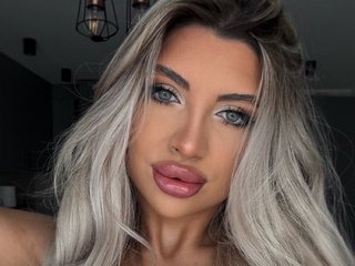 MoniqueCeleste profielfoto van cam model 