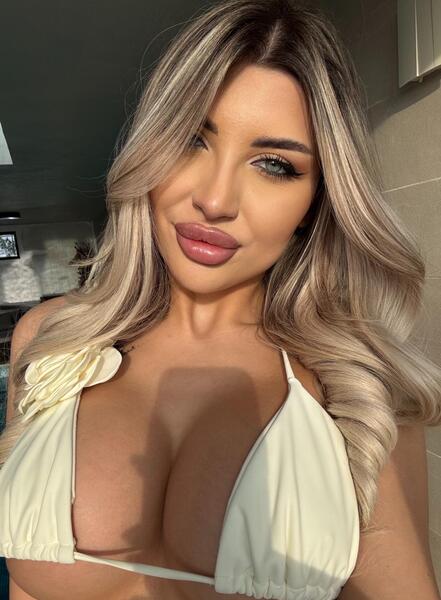 Artiest MoniqueCeleste Foto 3